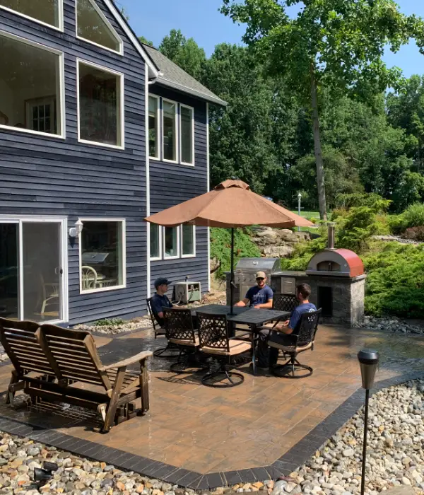 expansive-outdoor-living-space Expansive Outdoor Living Space